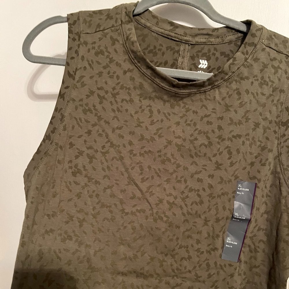 NWT all in motion olive green Sleeveless Top SZ XL